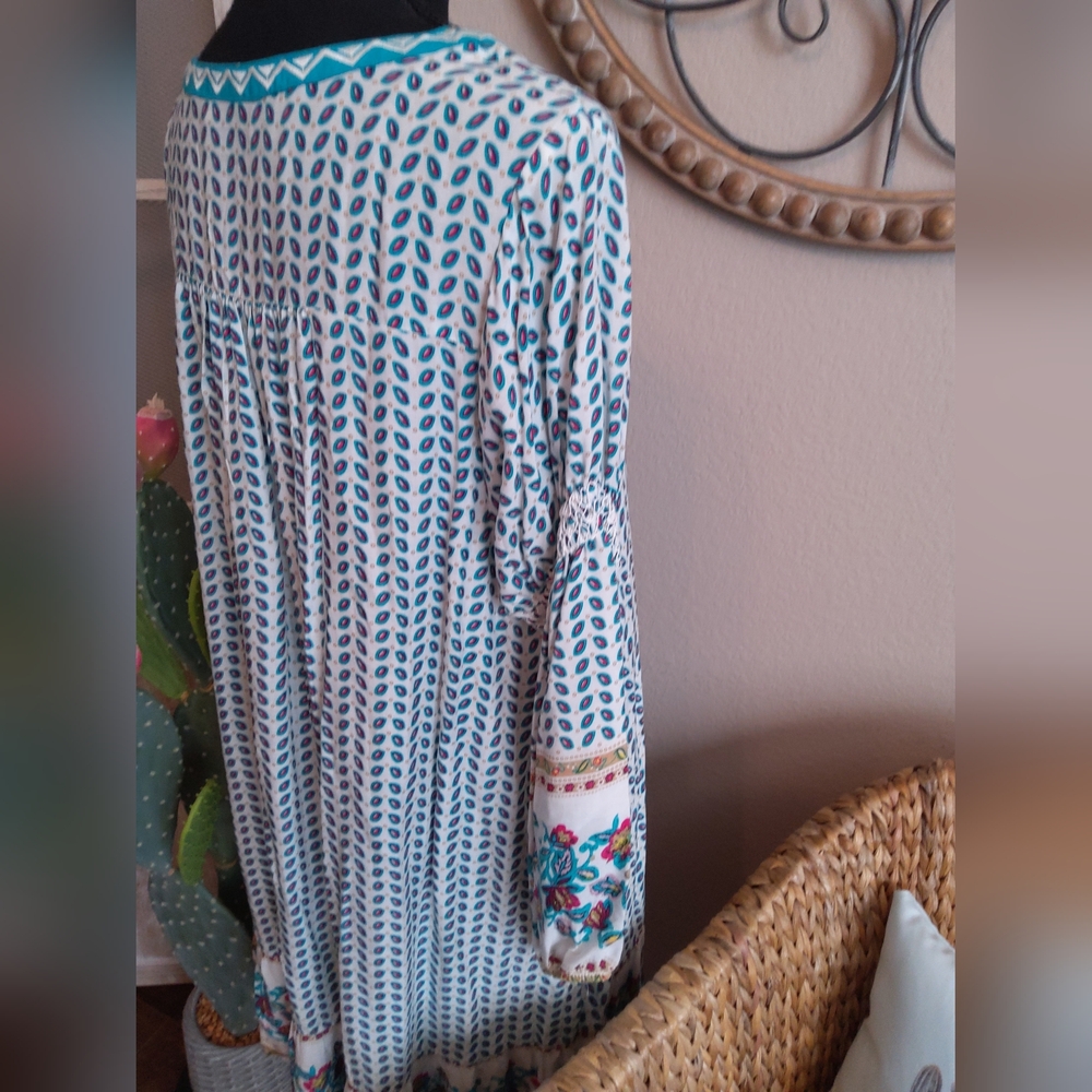 Umgee White Tunic/Dress with Teal Trim & Blue Print - Picture 7 of 10